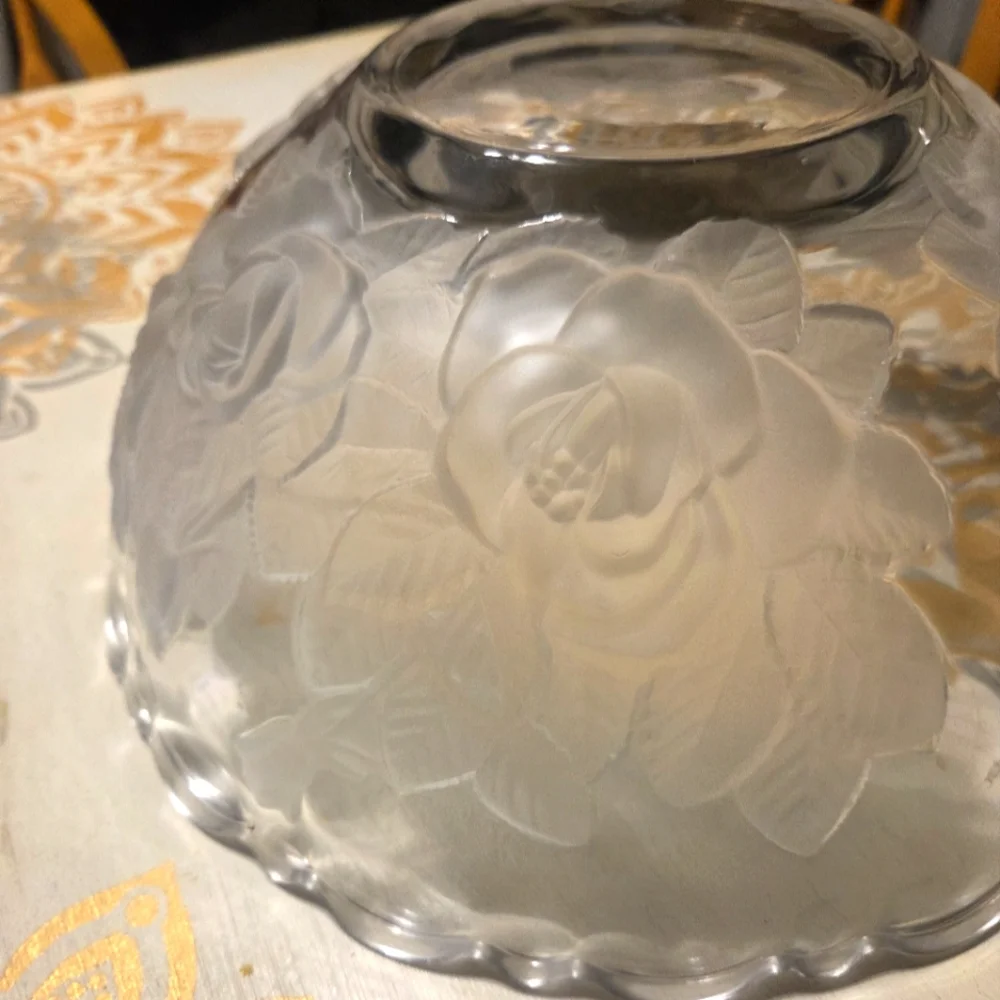 Winter Rose 12" Crystal Centerpiwce Bowl By Mikasa Studio Nova - Picture 4 of 4